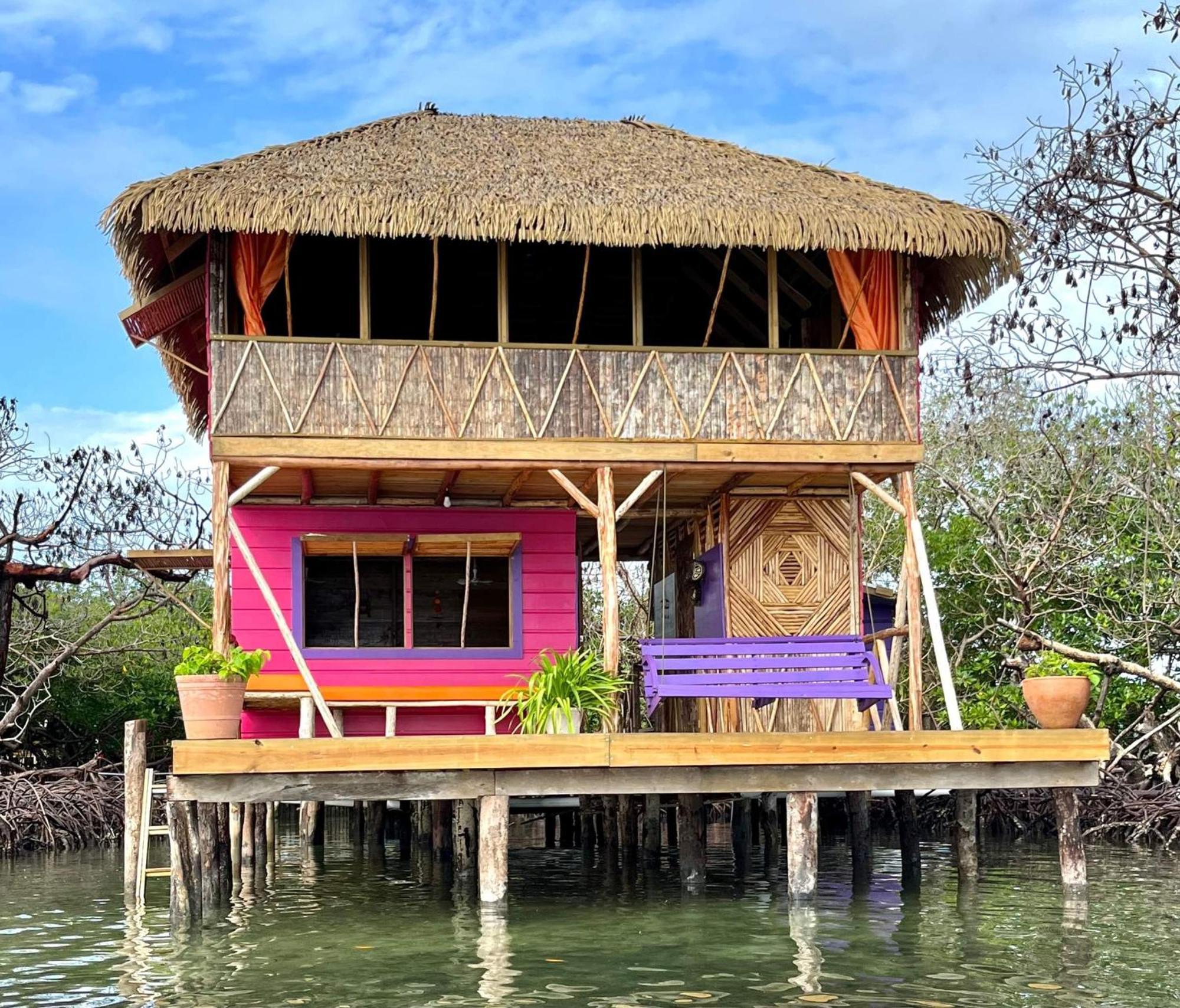 Urraca Monkey Island Eco Resort (Adults Only) Punta Laurel Екстер'єр фото
