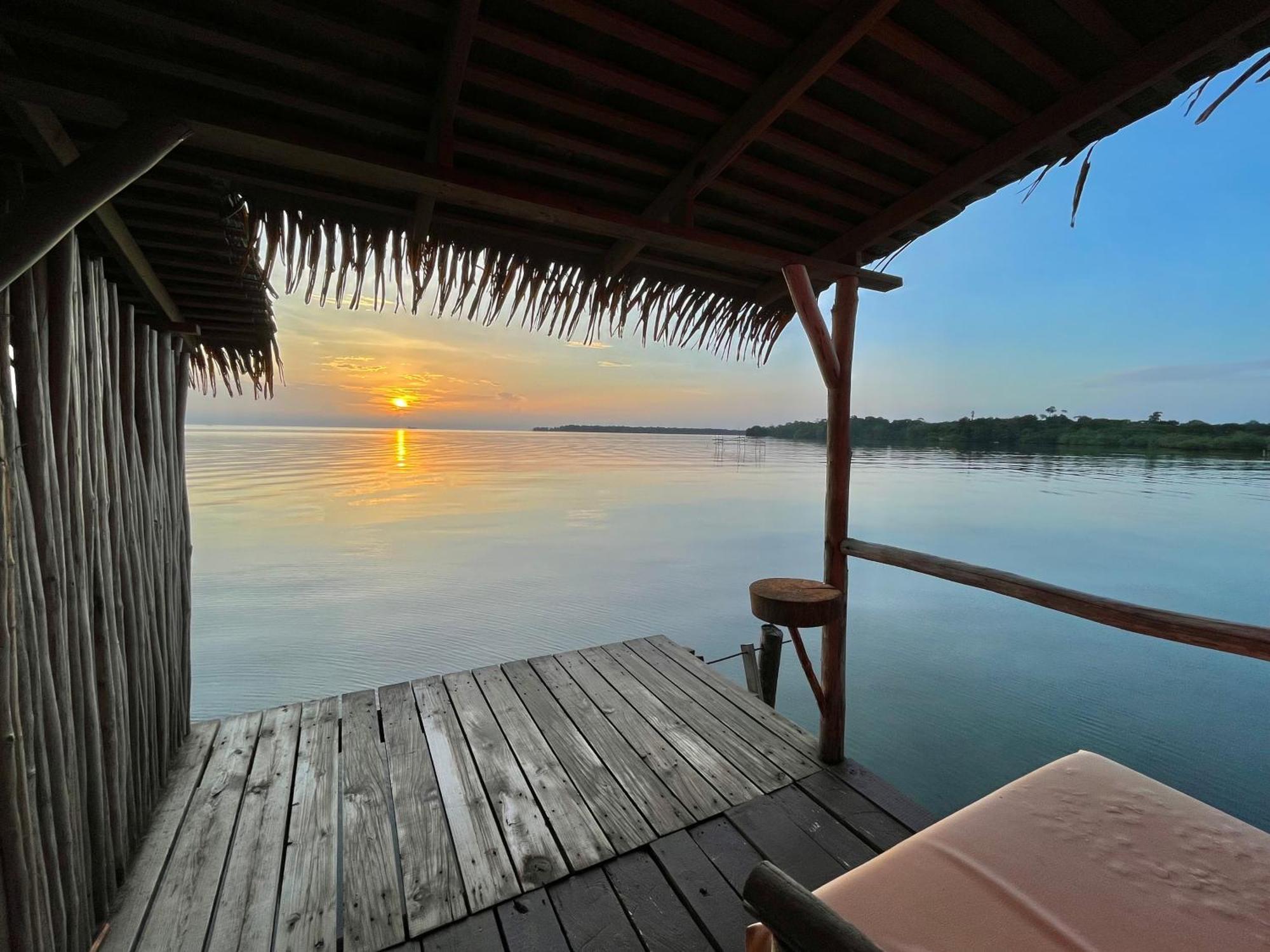 Urraca Monkey Island Eco Resort (Adults Only) Punta Laurel Екстер'єр фото