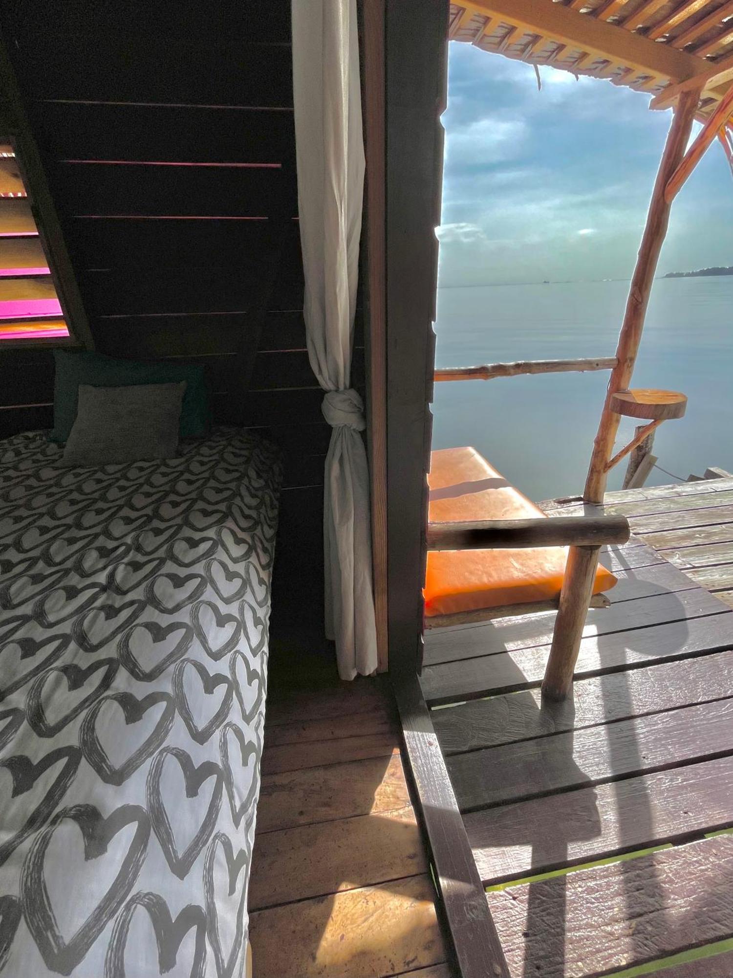Urraca Monkey Island Eco Resort (Adults Only) Punta Laurel Номер фото